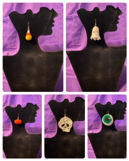 Halloween earrings 1